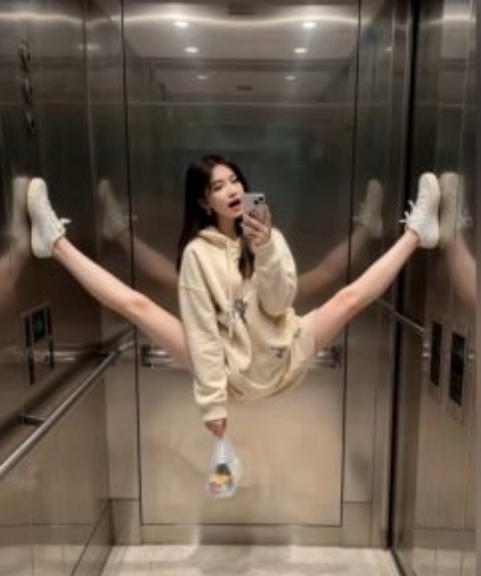 图片[2]-AI生成电梯一字马美女制作教程，条条流量上万，别再在外面被割韭菜了，全流程实操_生财有道创业网-生财有道